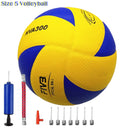 Bola de voleibol tamanho 5 em couro PU com toque macio. Ideal para competições, treinamentos e uso em ambientes internos e externos. Construção durável e desempenho profissional.